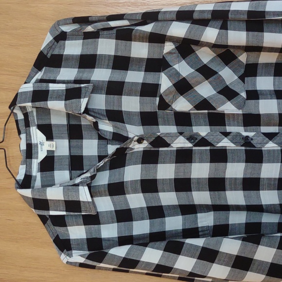 Terra & Sky Women's OX 14W black buffalo plaid button down long sleeve shirt - Picture 2 of 6